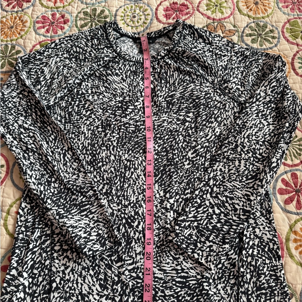 Athleta Ultimate Train Top Size Small - Picture 4 of 5